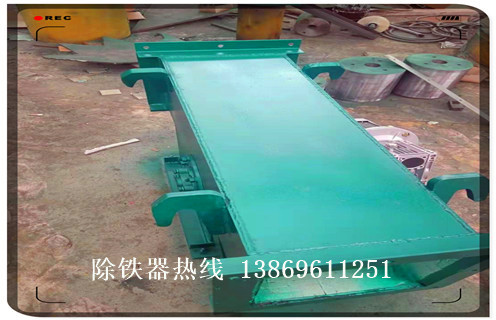 管道除鐵器，內蒙古管道除鐵器_遠力內蒙古管道除鐵器應用安裝示意圖型12000高斯_可定制工作原理 